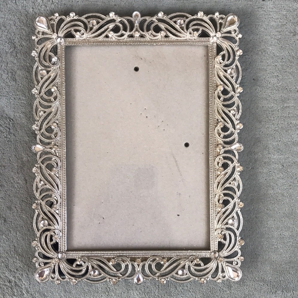 Jewel wave photo frame